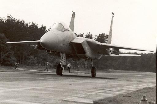 1981-09 F15 -BT007-voor de crash- open dag ssb.jpg